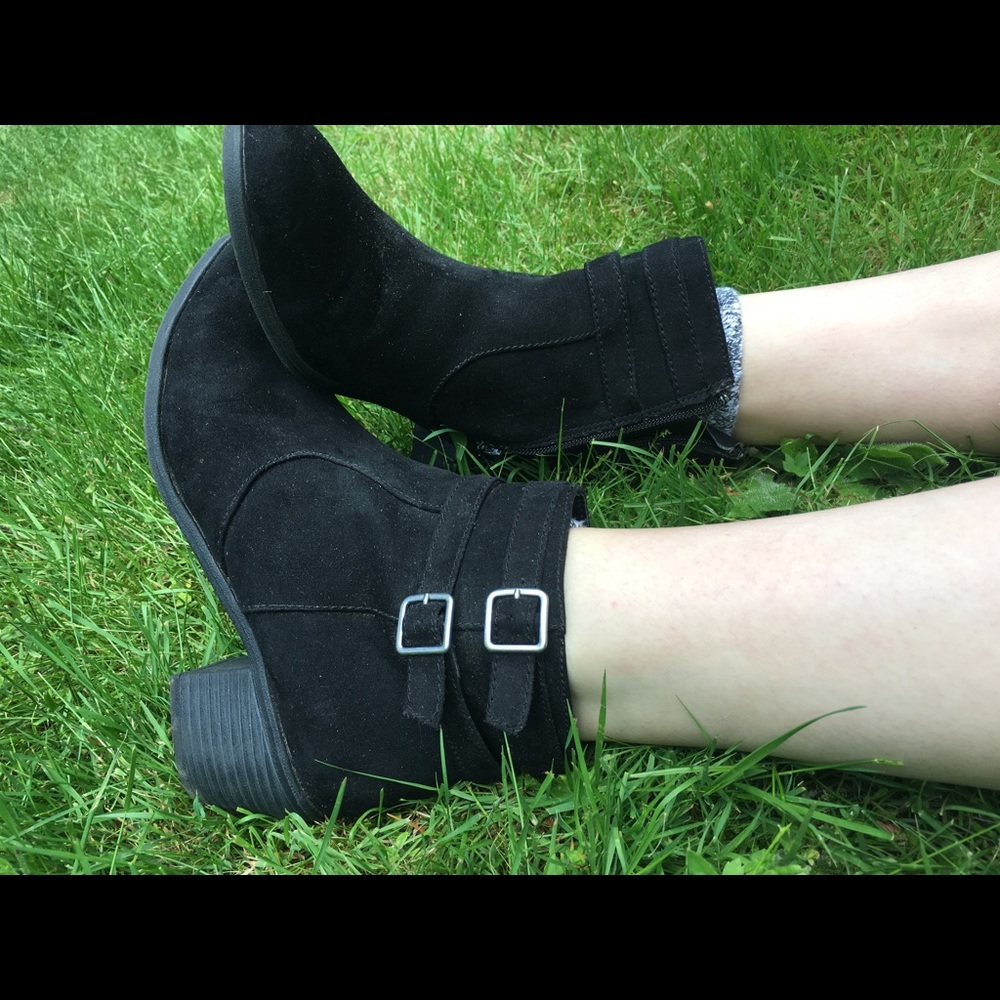 Size 8 1/2 Booties